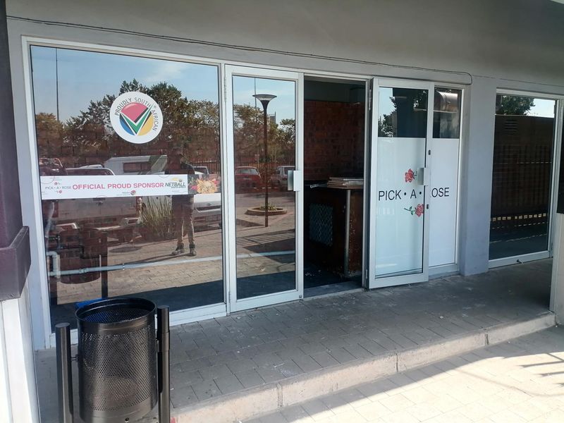 KIOSK TO RENT - R5000 PM - Photo 2