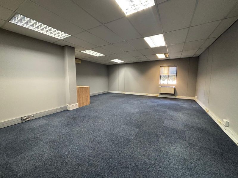 Prime 60sqm Office Space Available to Let in Tyger Valley - Photo 4