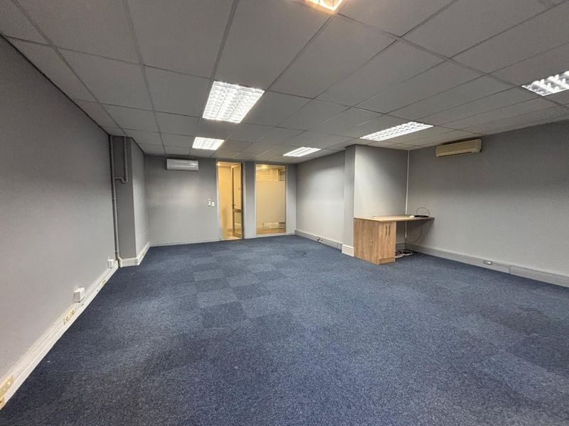 Prime 60sqm Office Space Available to Let in Tyger Valley - Photo 6