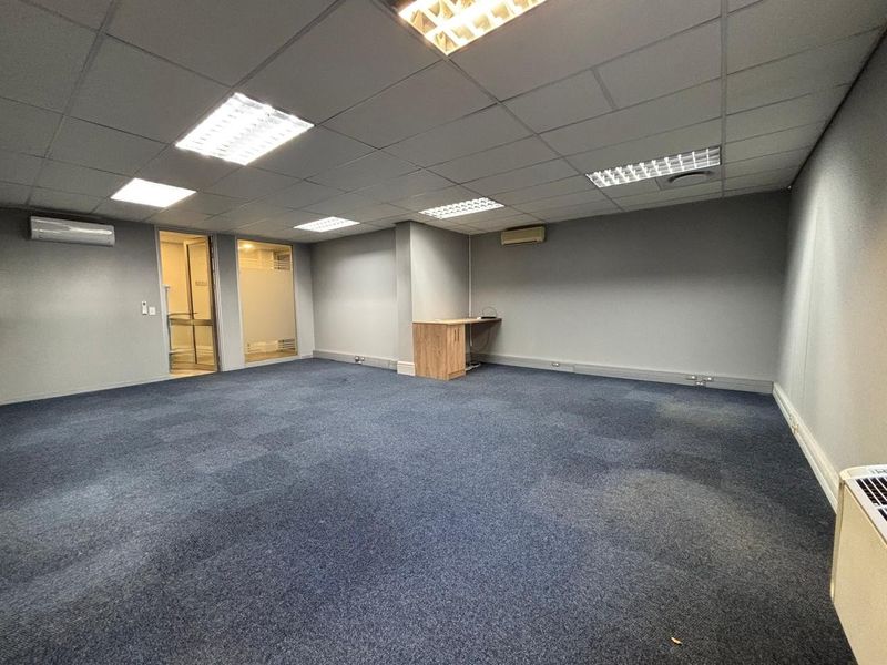 Prime 60sqm Office Space Available to Let in Tyger Valley - Photo 3