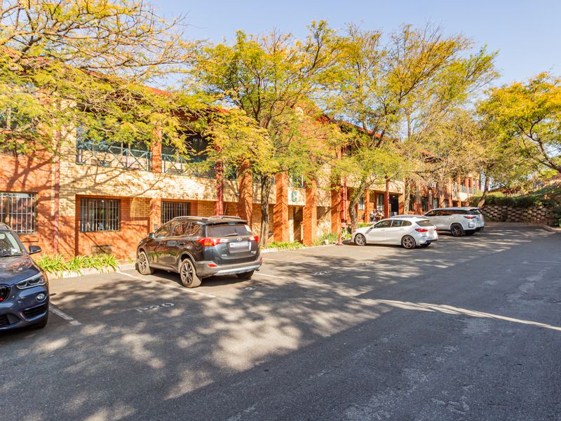 Rarely Available Sandton Offices For Sale. Available Now. - Photo 2
