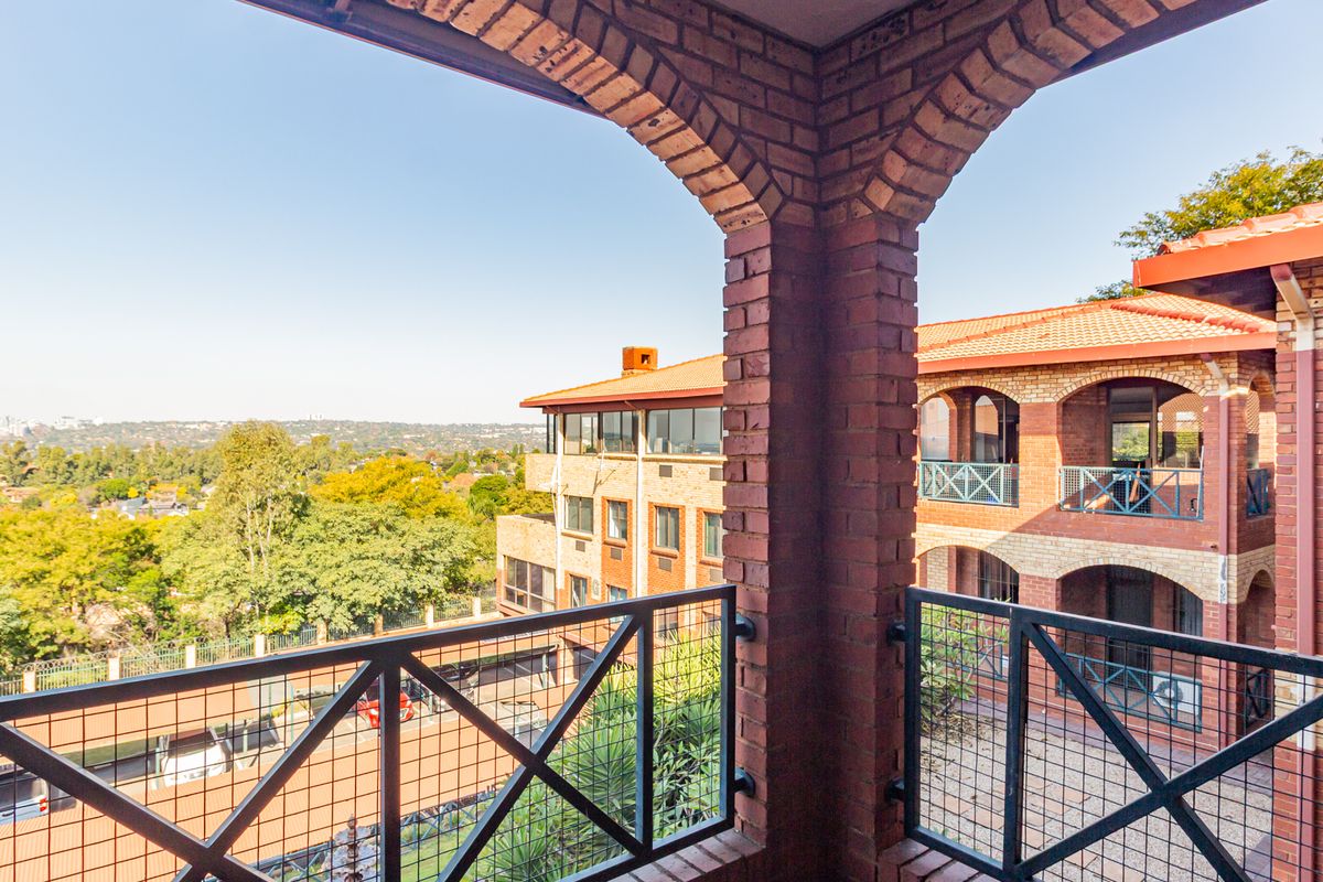 Rarely Available Sandton Offices For Sale. Available Now. - Photo 4