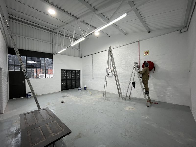 High-Exposure Warehouse & Showroom on Montague Drive - Photo 10