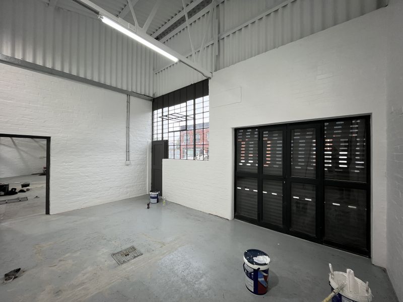 High-Exposure Warehouse & Showroom on Montague Drive - Photo 9