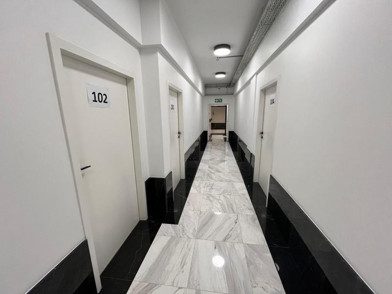 Bright & Contemporary Office Space in the Heart of Cape Town CBD - Photo 5