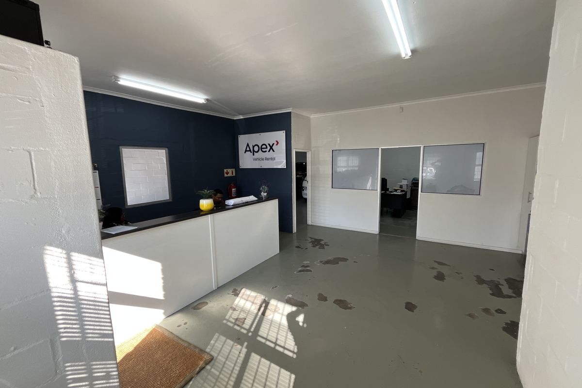 Strategic Dual-Access Warehouse in Milnerton Business Park. - Photo 3