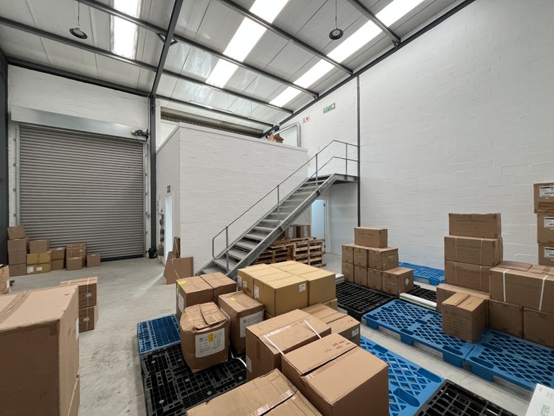 Modern Warehouse with Mezzanine in Secure Rivergate Business Park - Photo 2