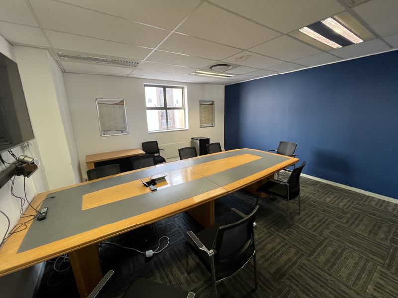 Premium 1,194m2 Office Space To Let in Prestigious Centennial Place, Century City. - Photo 8