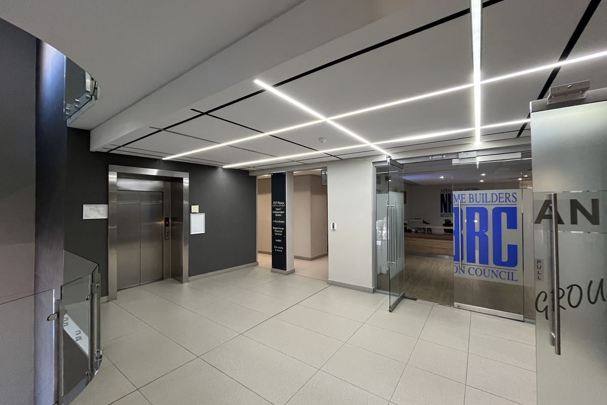 Premium 1,194m2 Office Space To Let in Prestigious Centennial Place, Century City. - Photo 2