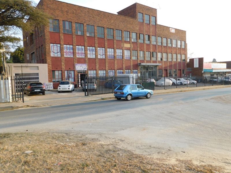Versatile Mixed Use Property With Income And Upside Potential. - Photo 3