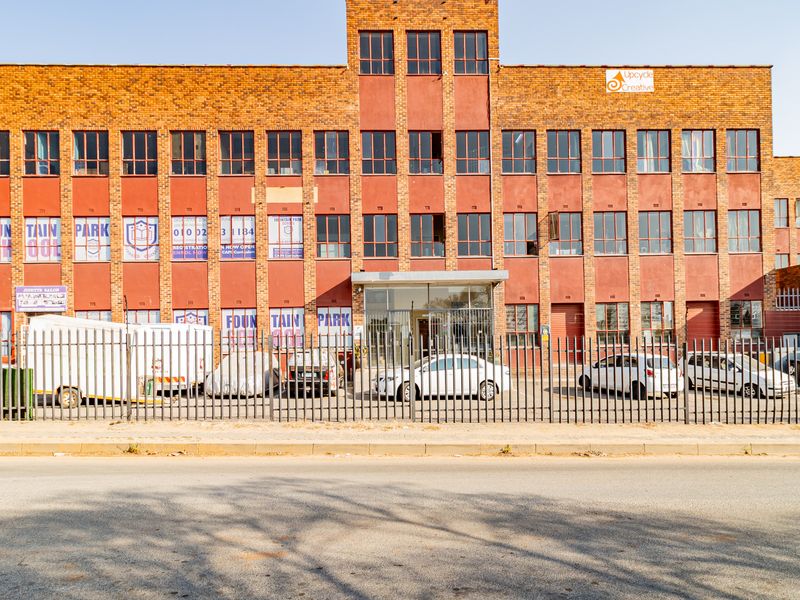 Versatile Mixed Use Property With Income And Upside Potential. - Photo 4