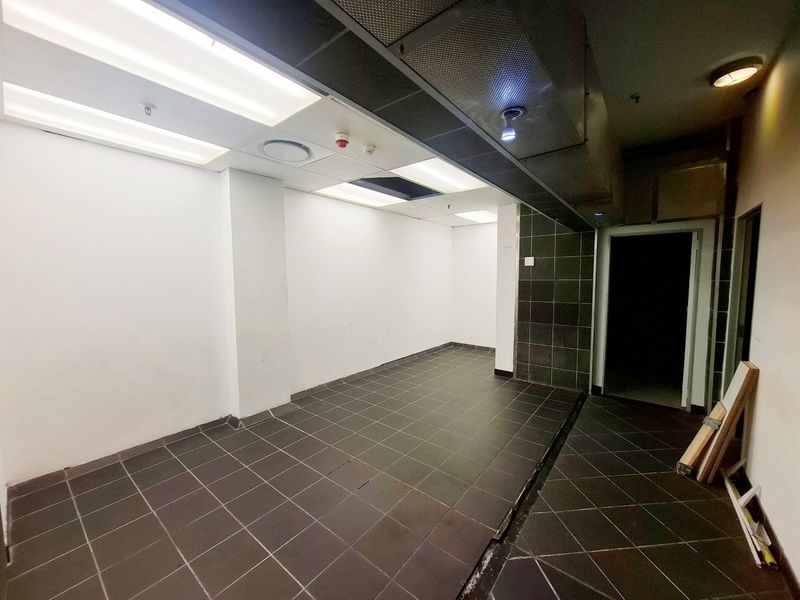 WALMER RETAIL SPACE AVAILABLE FOR RENT - Photo 7