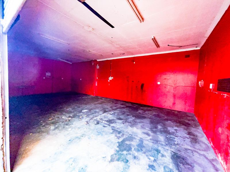 Prime Commercial Investment -  prospective diesel Depot - workshops, sub-letting ETC. - Photo 5