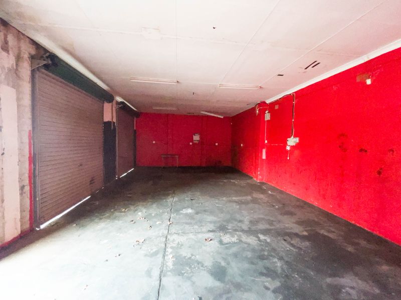 Prime Commercial Investment -  prospective diesel Depot - workshops, sub-letting ETC. - Photo 6