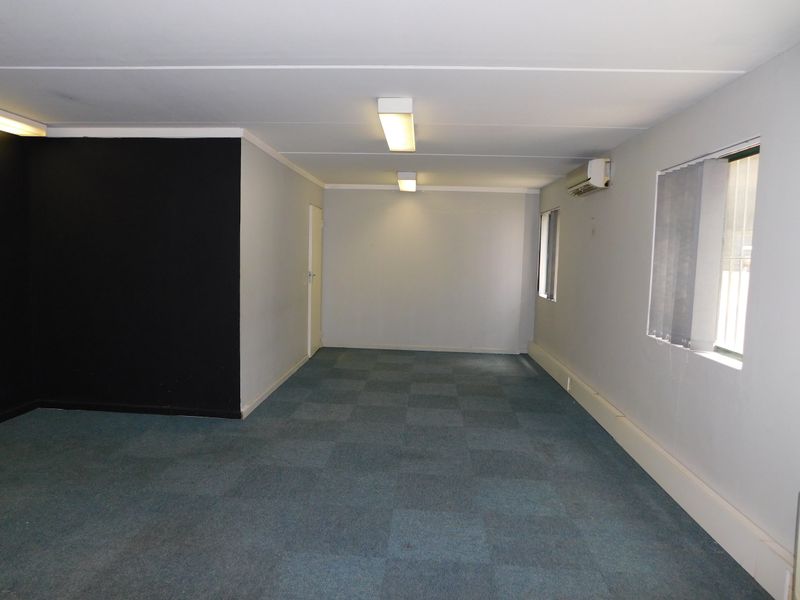 Rarely Available Ground Floor Business Premises Available Now. - Photo 9