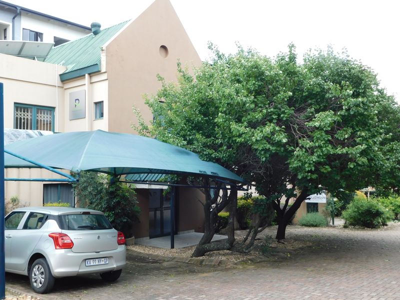 Rarely Available Ground Floor Business Premises Available Now. - Photo 3