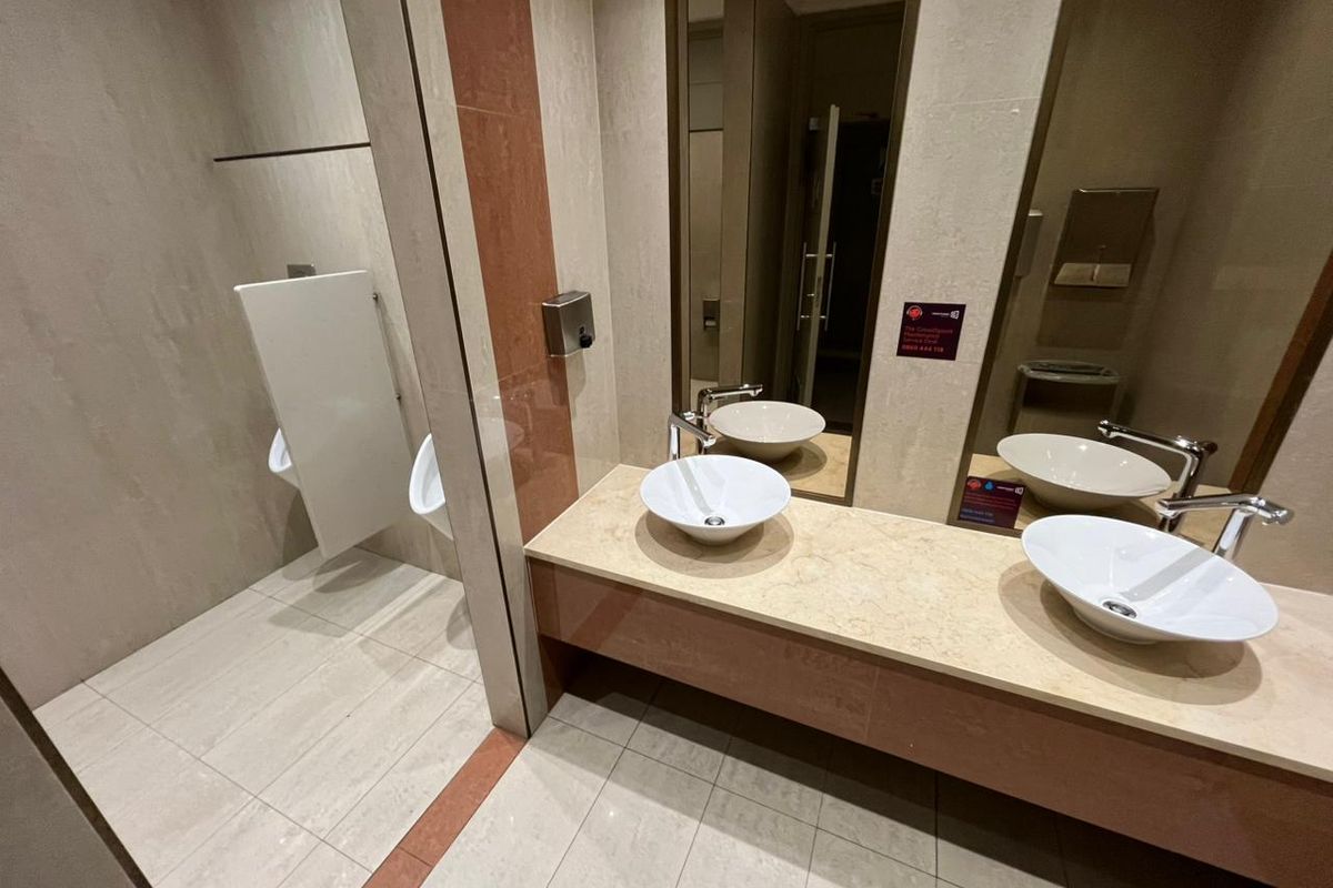 Premium Ground-Floor business unit in The Estuaries, Century City - Photo 5