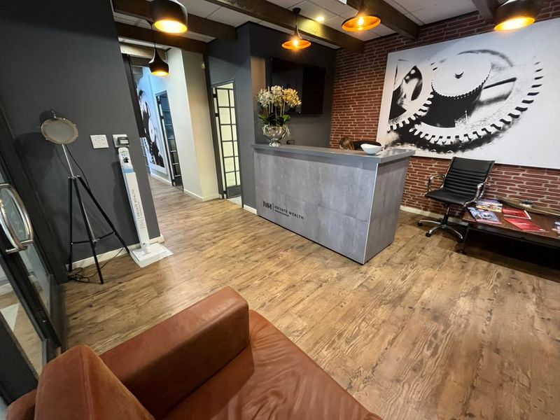 Premium Ground-Floor business unit in The Estuaries, Century City - Photo 6