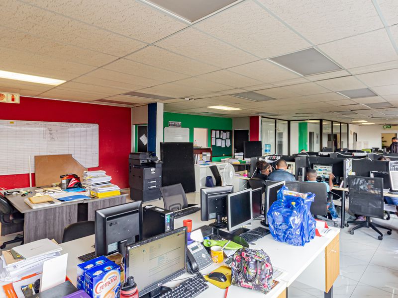 Versatile, Neat And Excellent Value Business Premises For Sale. - Photo 9