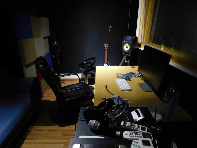Ground Floor Premises Used For Sound / Recording Studios. - Photo 10