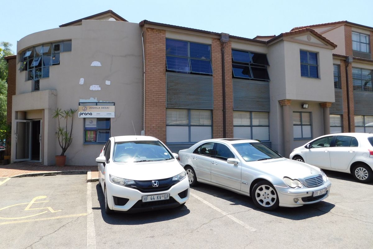 Ground Floor Premises Used For Sound / Recording Studios. - Photo 2