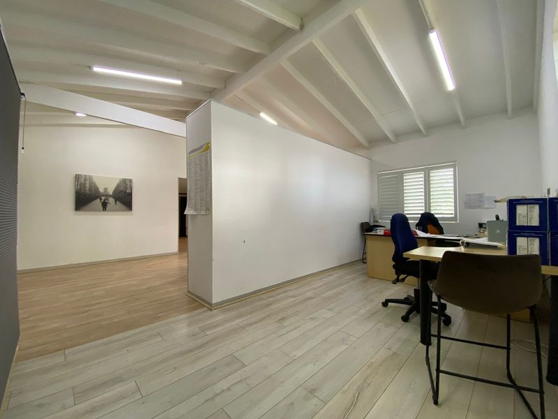 LARGE OFFICCE SPACE TO LET IN A SMALL OFFICE PARK IN BLAIRGOWRIE OF 7 UNITS ONLY - Photo 5