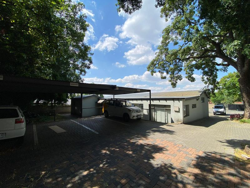 LARGE OFFICCE SPACE TO LET IN A SMALL OFFICE PARK IN BLAIRGOWRIE OF 7 UNITS ONLY - Photo 8