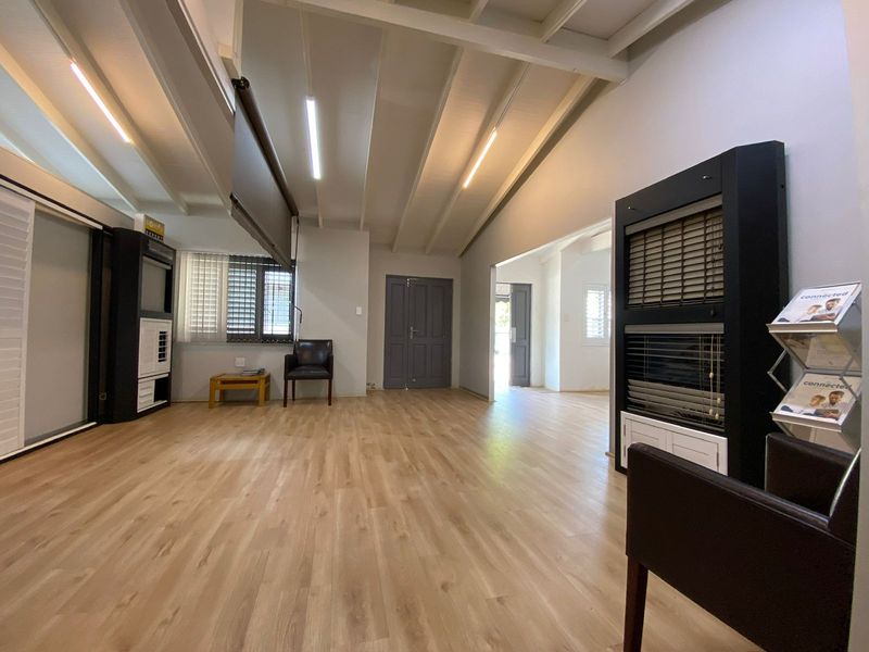 LARGE OFFICCE SPACE TO LET IN A SMALL OFFICE PARK IN BLAIRGOWRIE OF 7 UNITS ONLY - Photo 3