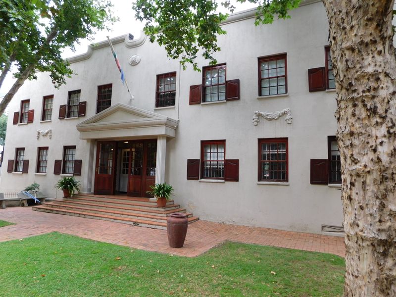 Character Offices In A Lovely Peaceful Garden Setting. - Photo 9