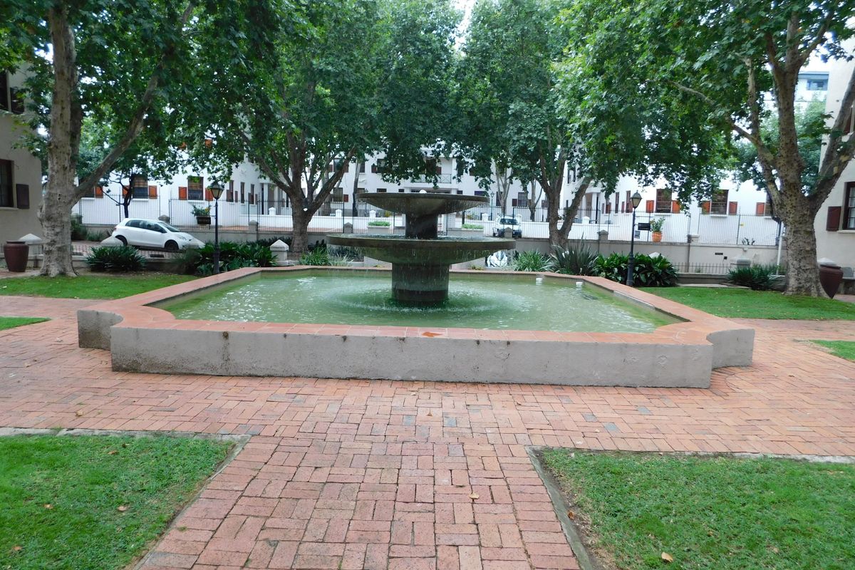 Character Offices In A Lovely Peaceful Garden Setting. - Photo 4