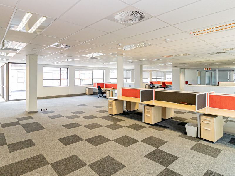 A Grade Subdivisible Corporate Workspace Available Now. - Photo 5