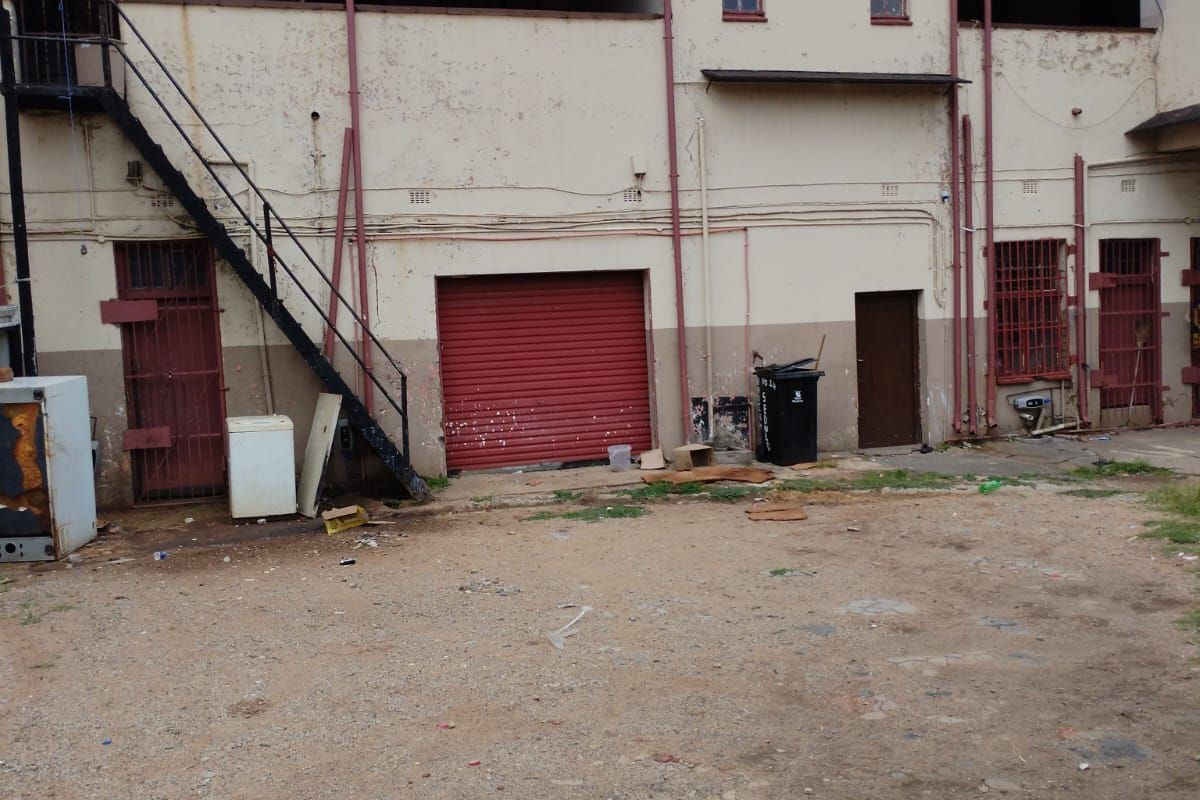 Retail For Sale In Springs - Photo 4