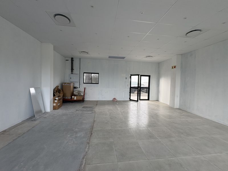 GREAT OFFICE OR RETAIL SPACE - Photo 7