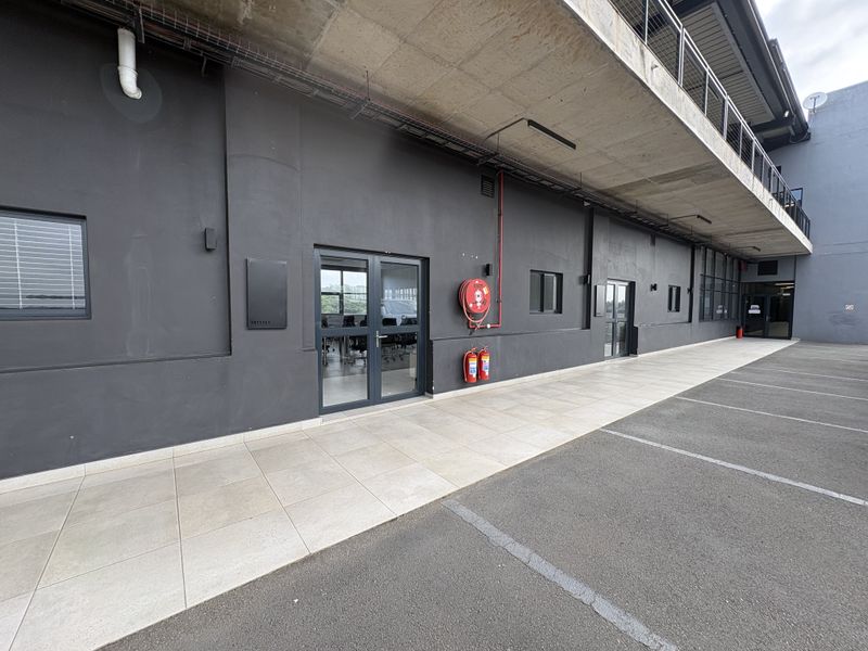 GREAT OFFICE OR RETAIL SPACE - Photo 2