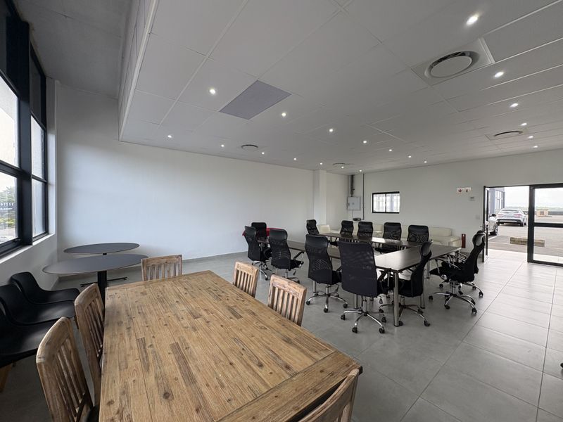 GREAT OFFICE OR RETAIL SPACE - Photo 9