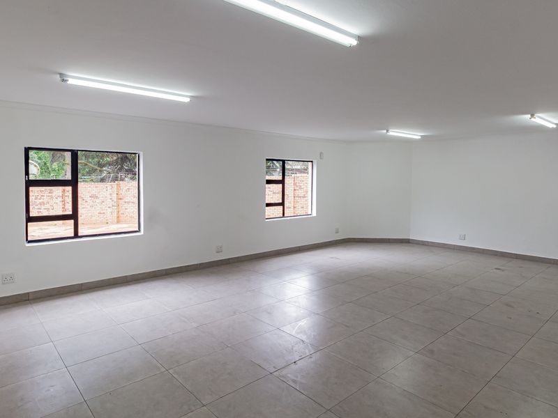 Immaculate Workspace Opposite DSTV Head Office To Let / For Sale. - Photo 7