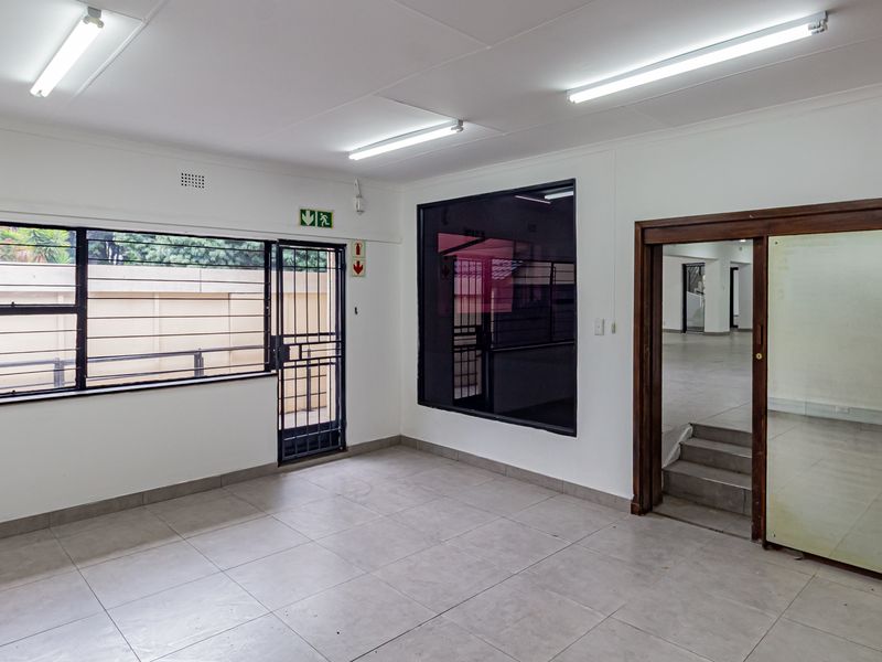 Immaculate Workspace Opposite DSTV Head Office To Let / For Sale. - Photo 9