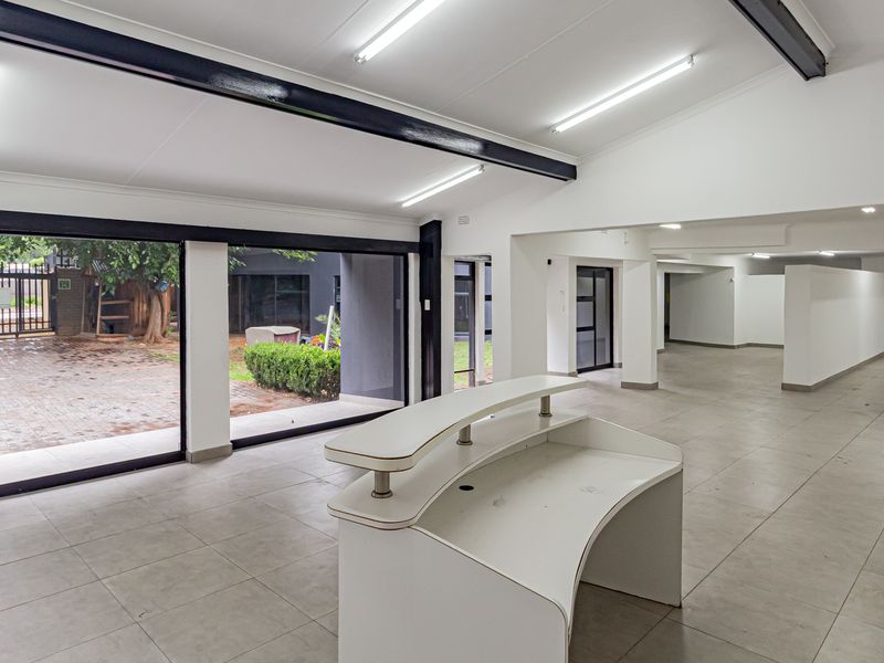 Immaculate Workspace Opposite DSTV Head Office To Let / For Sale. - Photo 4