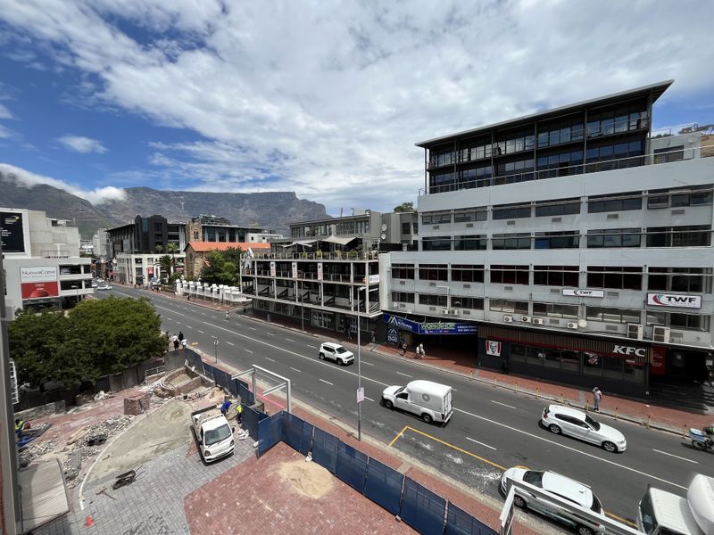 High-Exposure Loft-Style Office Space in Green Point - Photo 2