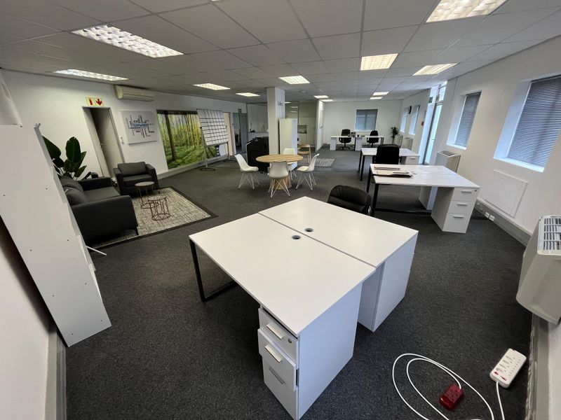 Premium A-Grade Office To Let at The Pavilion, Century City. - Photo 7