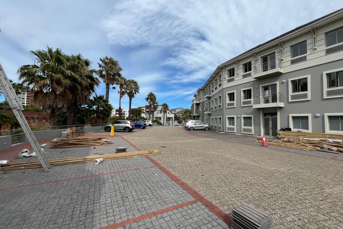 Premium A-Grade Office To Let at The Pavilion, Century City. - Photo 2