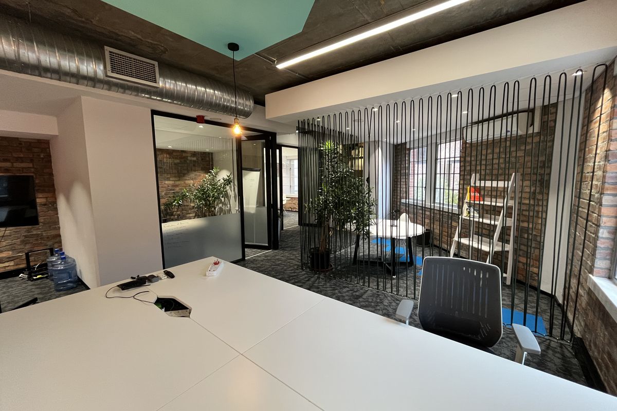 High-Exposure A-Grade Office with Premium Fit-Out in Green Point - Photo 5