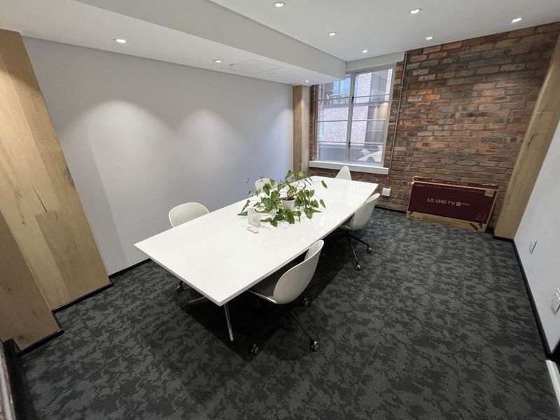 High-Exposure A-Grade Office with Premium Fit-Out in Green Point - Photo 10