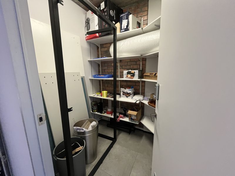 High-Exposure A-Grade Office with Premium Fit-Out in Green Point - Photo 9