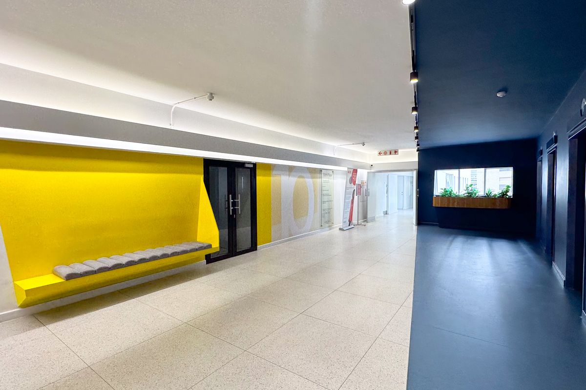 10th Floor Unit, The Felix, Cape Town City Centre. - Photo 2