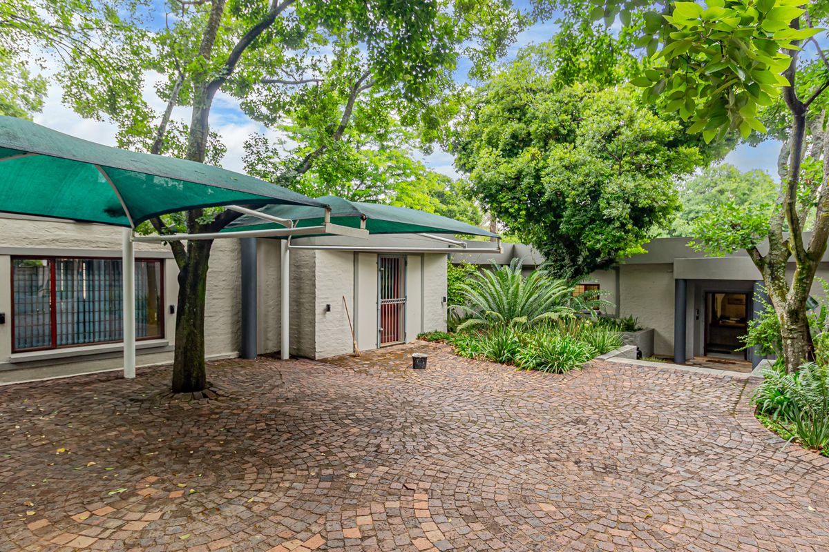 Stand Alone Freehold Commercial Property For Sale / To Let. - Photo 4