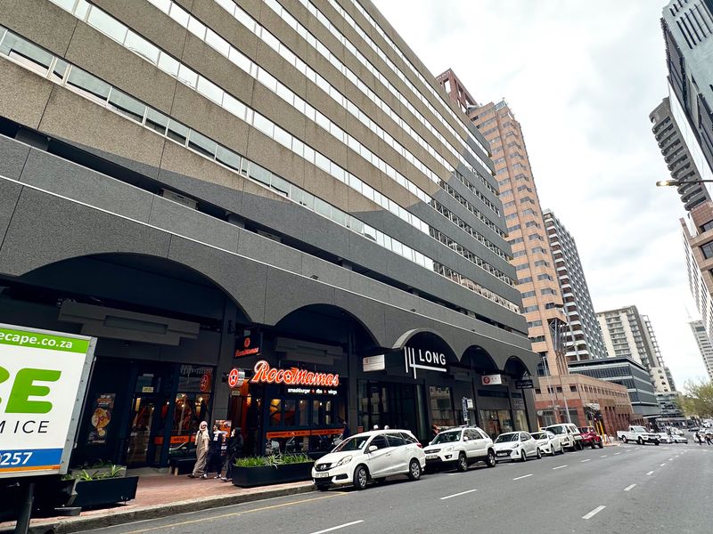 Panoramic Office with Iconic Mountain & City Views. 8th Floor, 14 On Long, Cape Town CBD. - Photo 4