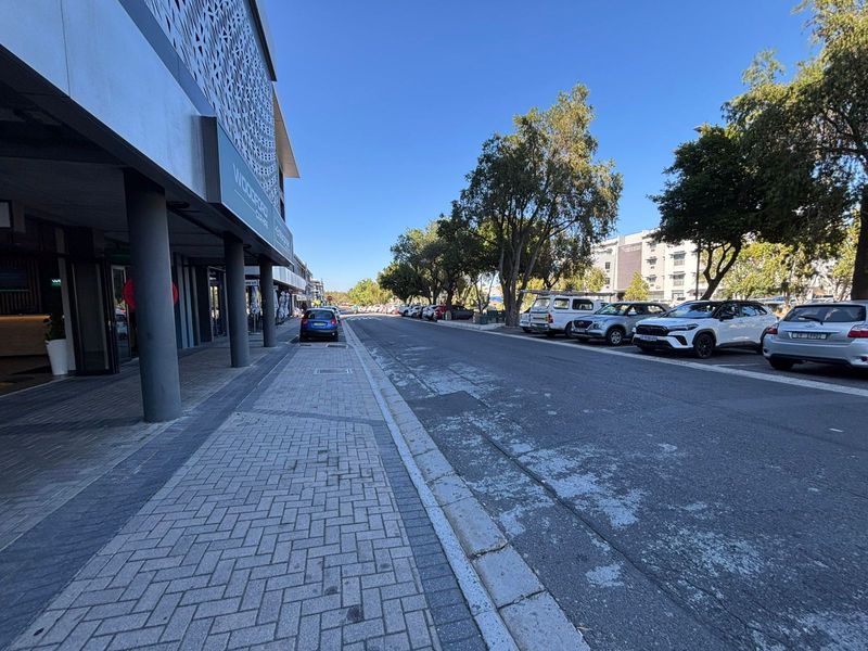 Prime Ground Floor Space in the Heart of the Tyger Valley, Edward Street - Photo 3