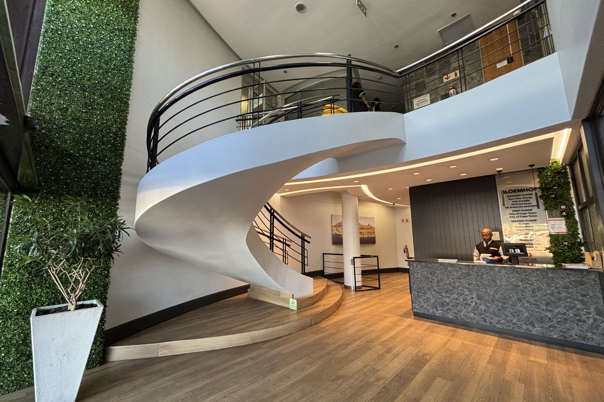 Premium 4th Floor Office with Balcony & Views in Tyger Valley - Photo 3