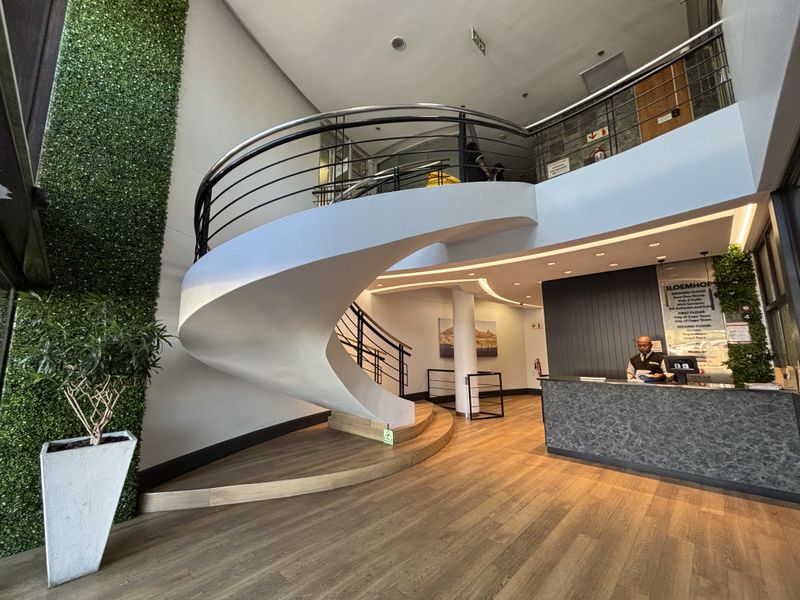 Premium 4th Floor Office with Balcony & Views in Tyger Valley - Photo 3